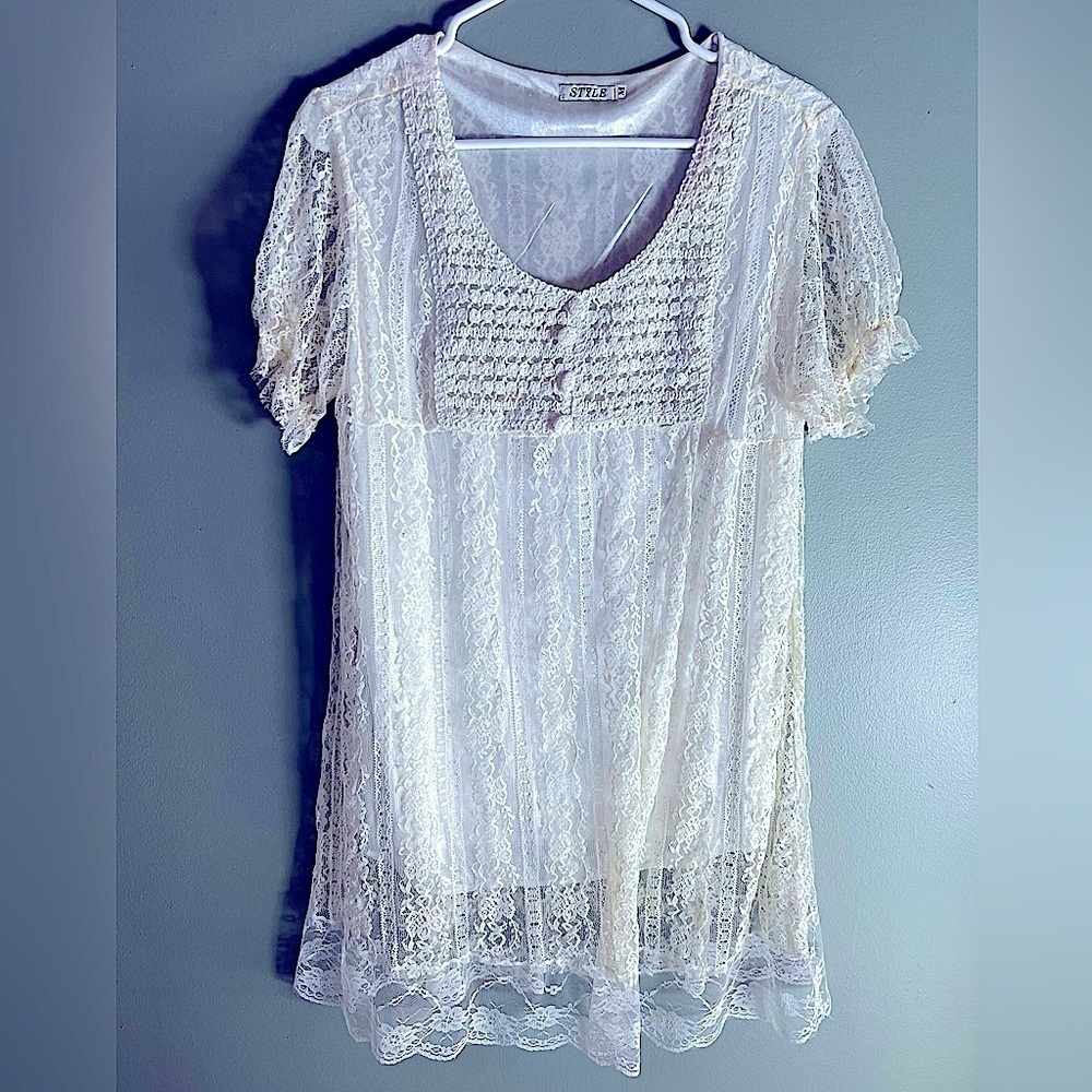 Vintage lace smocked scoop neck dress ivory size medium